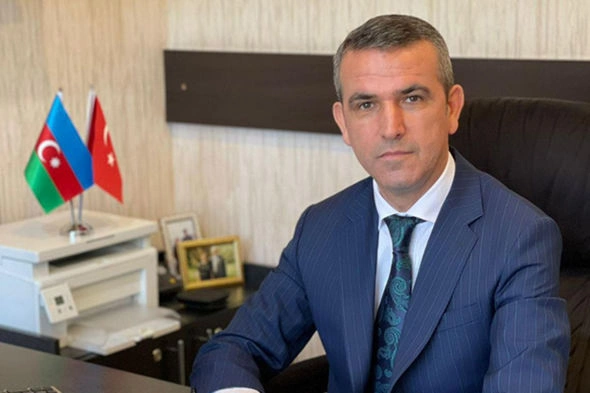 Baş redaktor: “Jurnalisti qaralamaq düşüncəsi Rəşad Məcidə başucalığı gətirə bilməz”