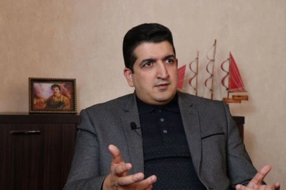 Baş redaktor: “Jurnalisti qaralamaq düşüncəsi Rəşad Məcidə başucalığı gətirə bilməz”
