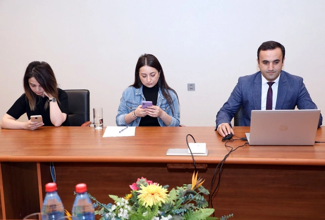 “Açıq qapı” aksiyasında payız-qış mövsümünə hazırlıqdan danışıldı — FOTO/VİDEO “Açıq qapı” aksiyasında payız-qış mövsümünə hazırlıqdan danışıldı — FOTO/VİDEO