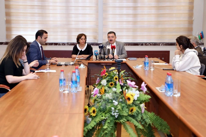 “Açıq qapı” aksiyasında payız-qış mövsümünə hazırlıqdan danışıldı — FOTO/VİDEO “Açıq qapı” aksiyasında payız-qış mövsümünə hazırlıqdan danışıldı — FOTO/VİDEO