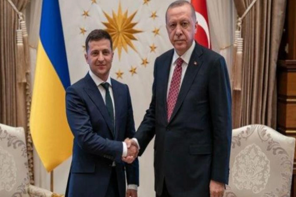 Zelenski Ərdoğanı türk dilində təbrik etdi — FOTO