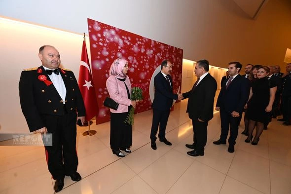 Bakıda Türkiyənin Cümhuriyyət bayramı qeyd olunub — FOTOLAR Bakıda Türkiyənin Cümhuriyyət bayramı qeyd olunub — FOTOLAR