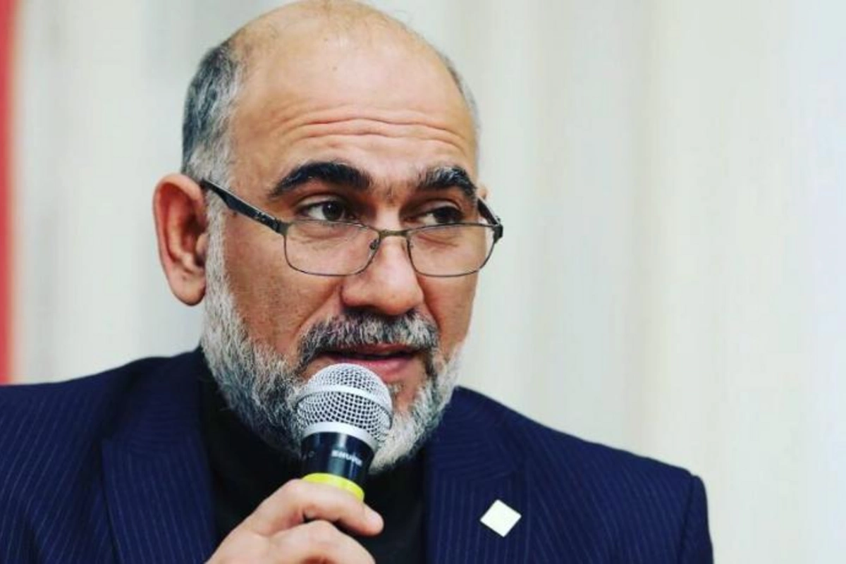İran öz ideologiyasını meyxanaçıların üzərində qurur iddiasına cavab gəldi