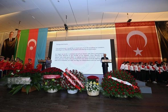 Bakıda Türkiyənin Cümhuriyyət bayramı qeyd olunub — FOTOLAR Bakıda Türkiyənin Cümhuriyyət bayramı qeyd olunub — FOTOLAR