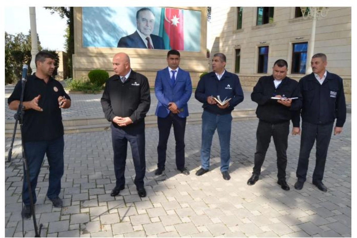 “Açıq mikrofon”a üz tutan Tərtər rayonunun abonentləri müraciətlərini səsləndirdi — FOTO