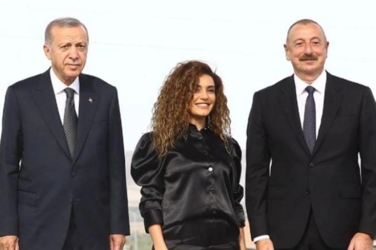 Çinarə Məlikzadə Prezidentin onu səhnəyə dəvət etməsindən danışır — VİDEO