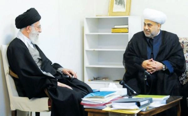 “QARDAŞLARI” ŞEYXULİSLAMI “ALDADIB” — 40 ildir “aldanan” Paşazadənin İranın niyyətlərindən xəbəri yoxmuş — VİDEO