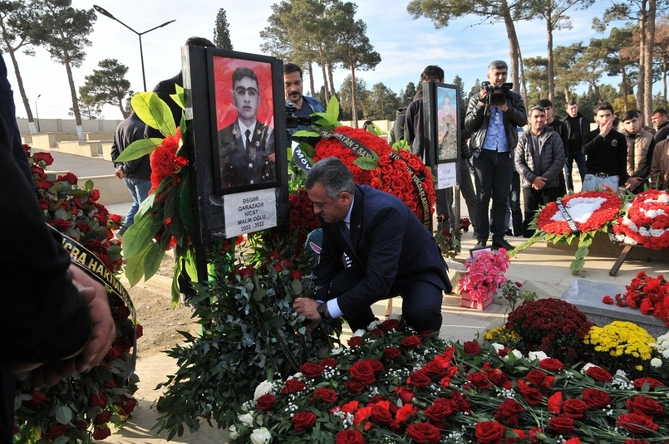 Abşeronda şəhidlərimizin anım günləri keçirilib — FOTOLAR