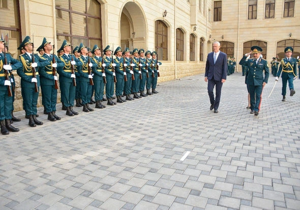 DSX rəisi İsrailin müdafiə naziri ilə görüşüb — FOTO DSX rəisi İsrailin müdafiə naziri ilə görüşüb — FOTO
