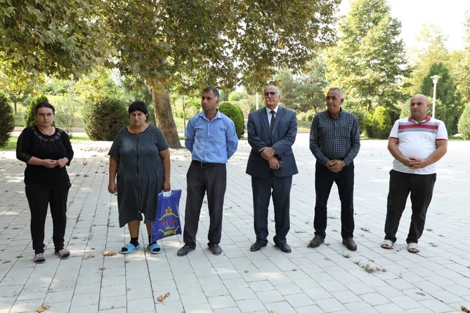 Səyyar qəbul otağı Bərdə sakinlərinin ixtiyarında olub — FOTOLAR
