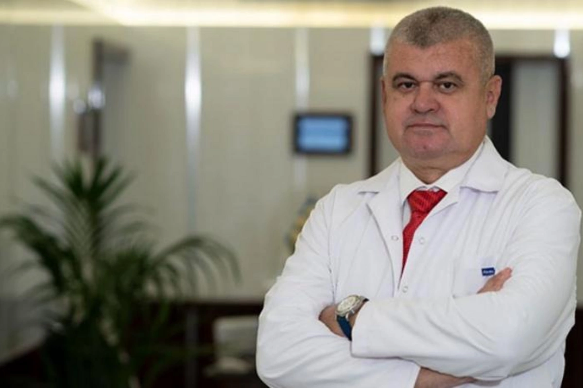 Bakıda sürücüsü tanınmış həkimi soydu