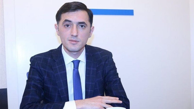 Pul var deyə, vahid taksi sistemi ilə monopoliya yaratmaq istəyirlər? — AÇIQLAMA Pul var deyə, vahid taksi sistemi ilə monopoliya yaratmaq istəyirlər? — AÇIQLAMA