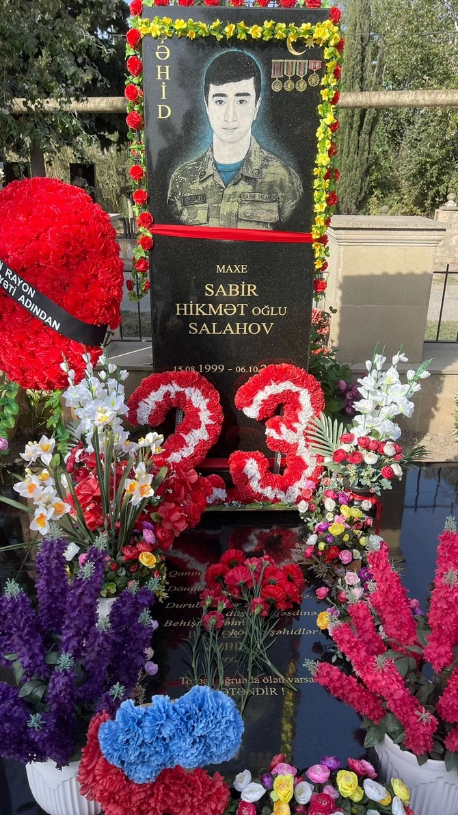 Salyanda Vətən Müharibəsi şəhidləri yad edilib — FOTO Salyanda Vətən Müharibəsi şəhidləri yad edilib — FOTO