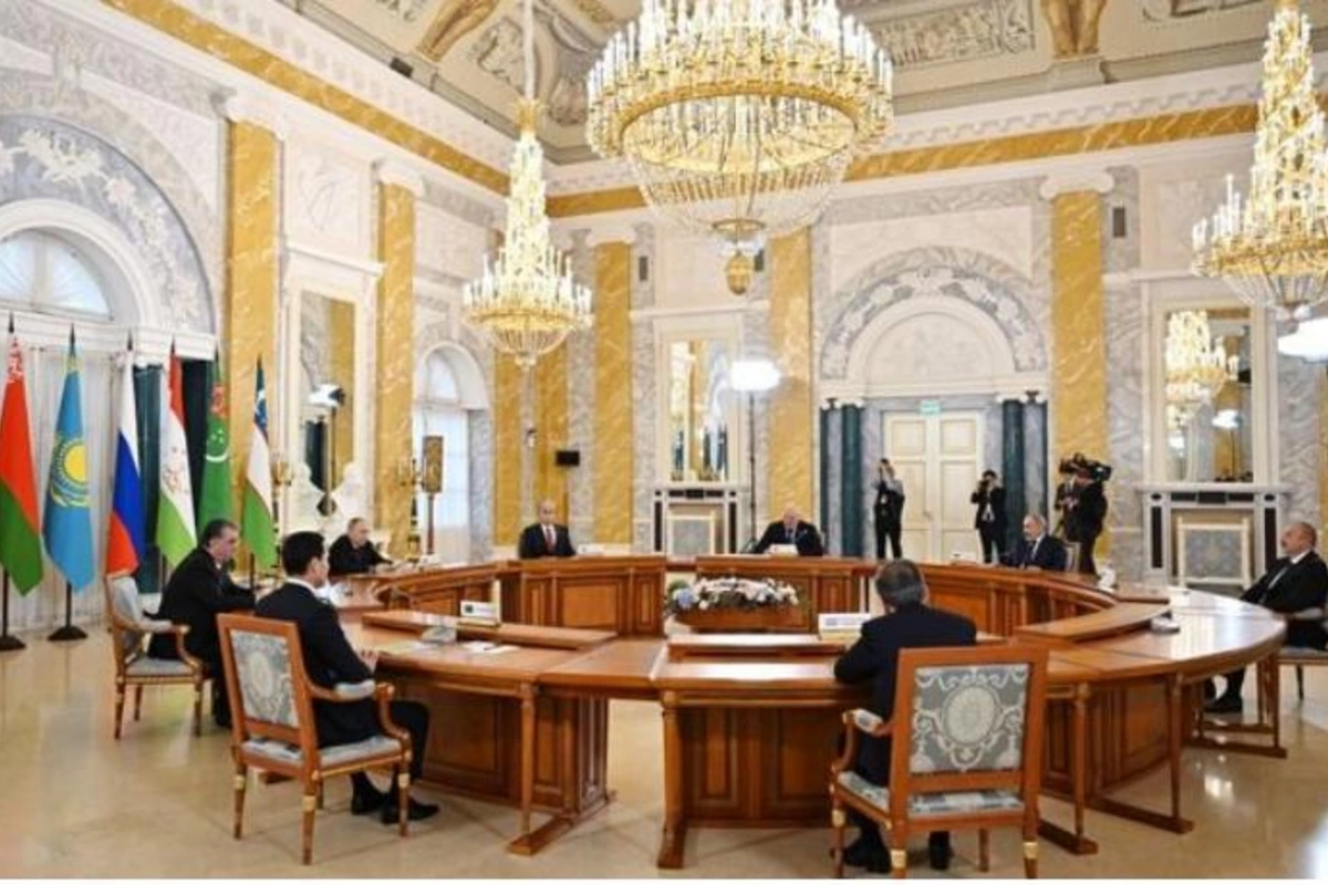 Sankt-Peterburqda MDB Dövlət Başçılarının qeyri-rəsmi görüşü keçirilib — YENİLƏNİB (FOTO)