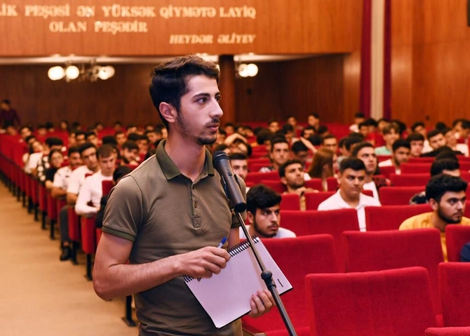 “Azərişıq” ASC-nin nümayəndə heyəti ADNSU-da olub — FOTO