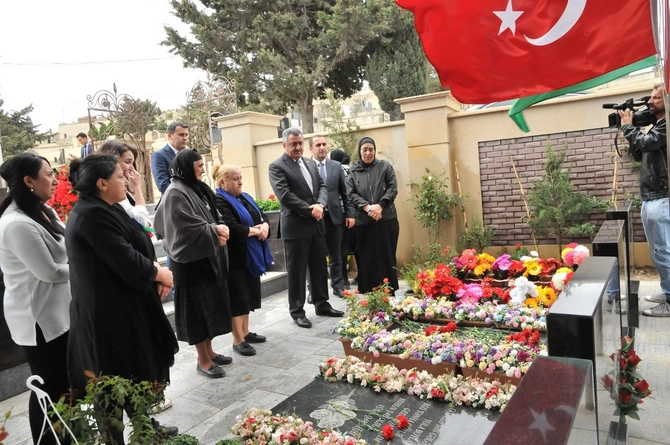 Abşeronda şəhid ailələrinə ziyarət davam etdirilir — FOTOLAR