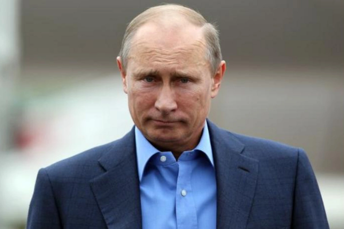 Putin Milad bayramını Kremldəki kilsədə tək qeyd etdi — FOTO