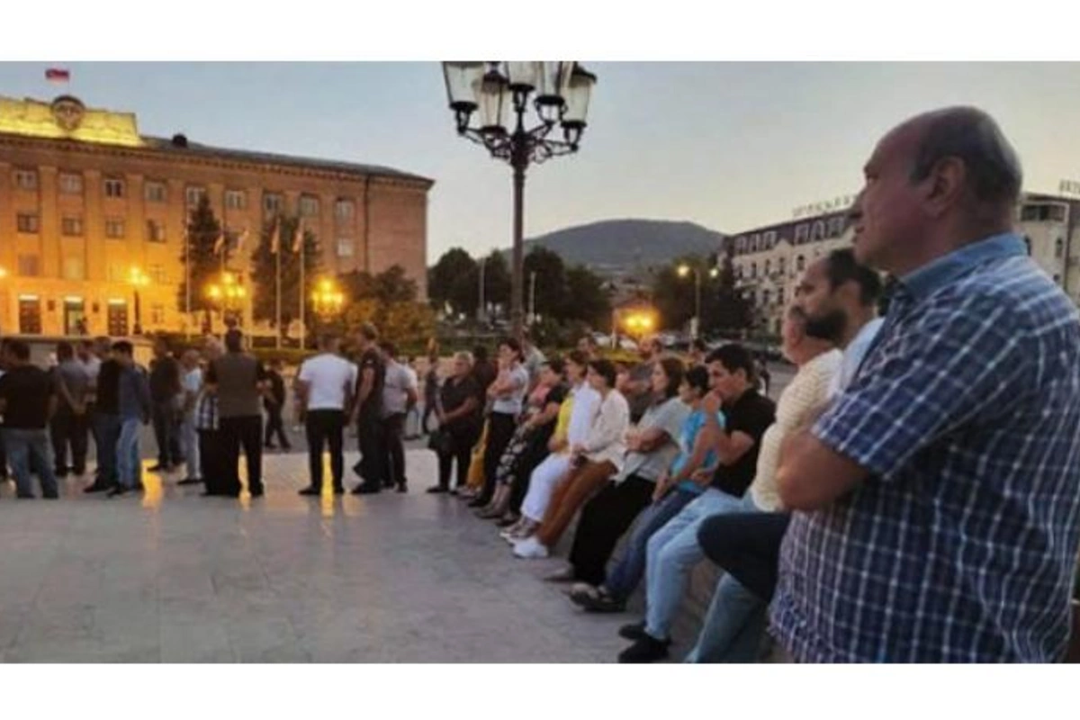 Ermənilər Arayik Arutyunyana 30 dəqiqə vaxt verdilər: Əks halda təsirli tədbirlər görüləcək — VİDEO