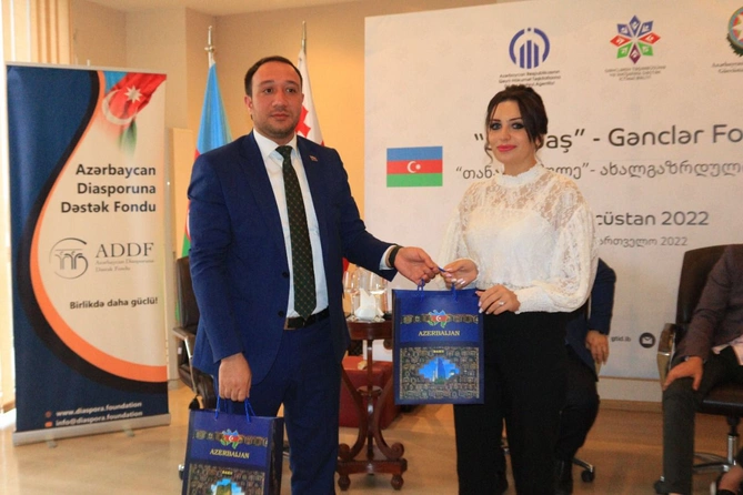 Gürcüstanda “Soydaş” Gənclər Forumu keçirildi — FOTOLAR Gürcüstanda “Soydaş” Gənclər Forumu keçirildi — FOTOLAR