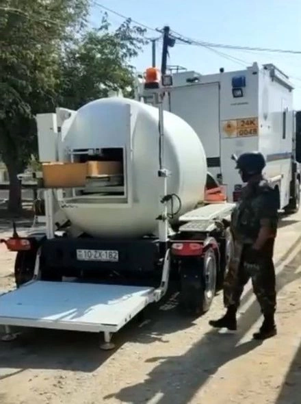 Bakıda qumbara aşkarlanıb — FOTO/VİDEO Bakıda qumbara aşkarlanıb — FOTO/VİDEO