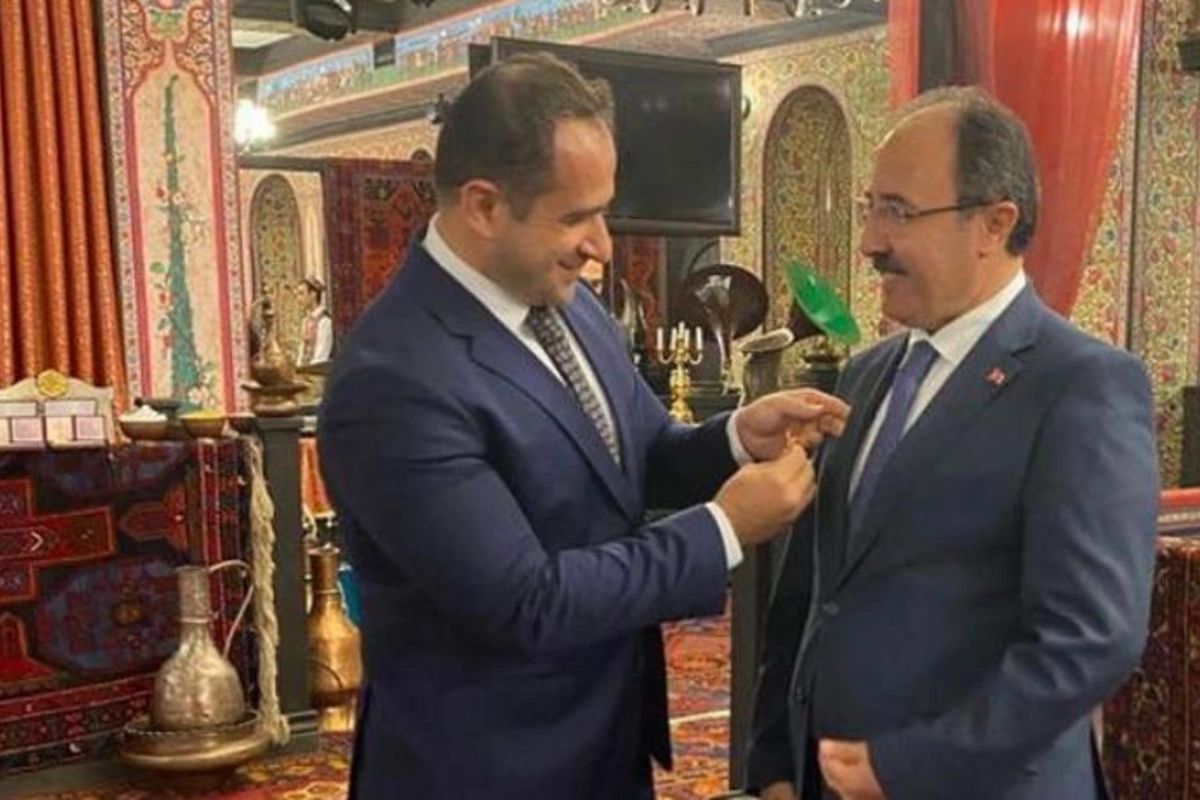 Türkiyə səfiri “Şuşa” medalı ilə təltif olunub — FOTO