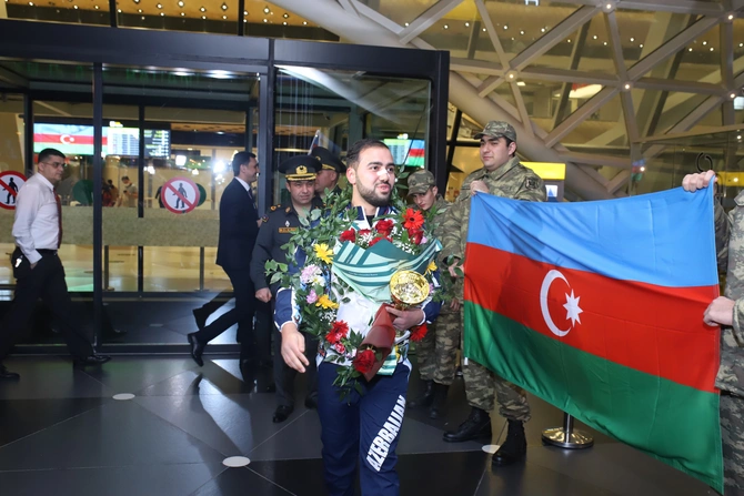 Karateçilərimiz Dünya çempionatında rekord iştirakçı ilə tarix yazdı — FOTOLAR Karateçilərimiz Dünya çempionatında rekord iştirakçı ilə tarix yazdı — FOTOLAR