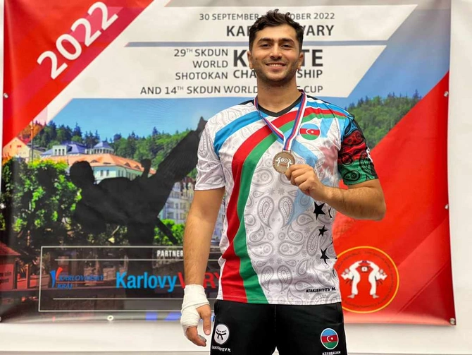 Karateçilərimiz Dünya çempionatında rekord iştirakçı ilə tarix yazdı — FOTOLAR Karateçilərimiz Dünya çempionatında rekord iştirakçı ilə tarix yazdı — FOTOLAR
