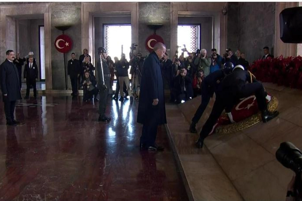Ərdoğan Atatürkün məzarını ziyarət edib — FOTO