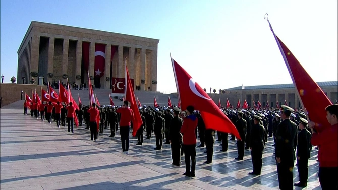 Ərdoğan Atatürkün məzarını ziyarət edib — FOTO Ərdoğan Atatürkün məzarını ziyarət edib — FOTO