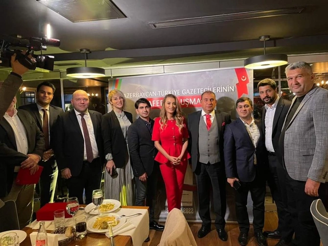 İstanbulda Azərbaycan-Türkiyə Jurnalistlərinin “Zəfər Görüşü” keçirilib — FOTOLAR İstanbulda Azərbaycan-Türkiyə Jurnalistlərinin “Zəfər Görüşü” keçirilib — FOTOLAR