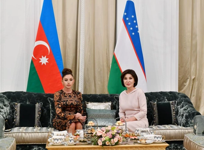 Mehriban Əliyeva Ziroatxon Mirziyoyeva ilə görüşüb