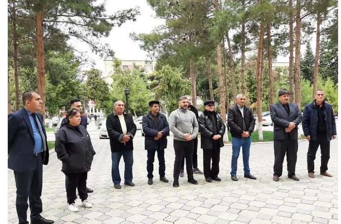Şirvan sakinləri Açıq mikrofonda müraciətlərini səsləndirdi