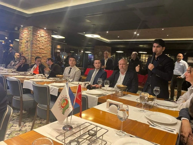 İstanbulda Azərbaycan-Türkiyə Jurnalistlərinin “Zəfər Görüşü” keçirilib — FOTOLAR İstanbulda Azərbaycan-Türkiyə Jurnalistlərinin “Zəfər Görüşü” keçirilib — FOTOLAR