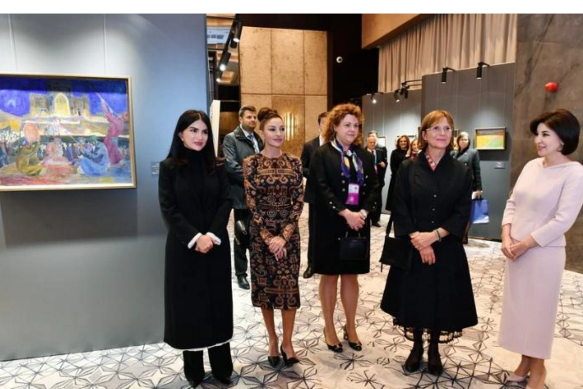 Birinci xanım “Özbəkistanın rəngləri” adlı sərgi ilə tanış olub