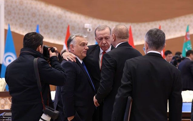 Liderlərin Səmərqənddəki görüşündən maraqlı FOTOLAR