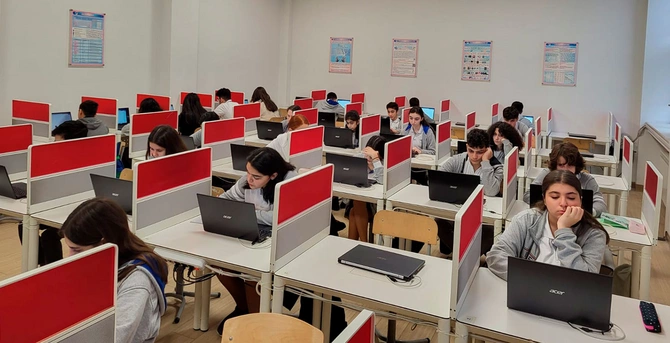 Məktəbdaxili qiymətləndirmələr rəqəmsallaşdırılır — FOTOLAR