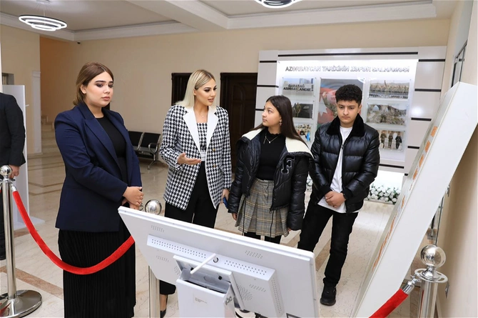 “Ümumdünya Uşaq Hüquqları günü”nə həsr olunmuş tədbir keçirilib — FOTOLAR “Ümumdünya Uşaq Hüquqları günü”nə həsr olunmuş tədbir keçirilib — FOTOLAR