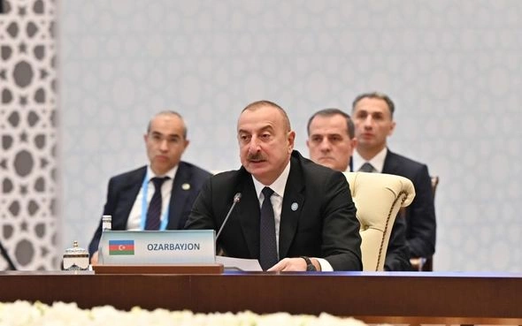 İlham Əliyev Səmərqənddə TDT-nin IX Zirvə Görüşündə iştirak edib — YENİLƏNİB (FOTO/VİDEO)
