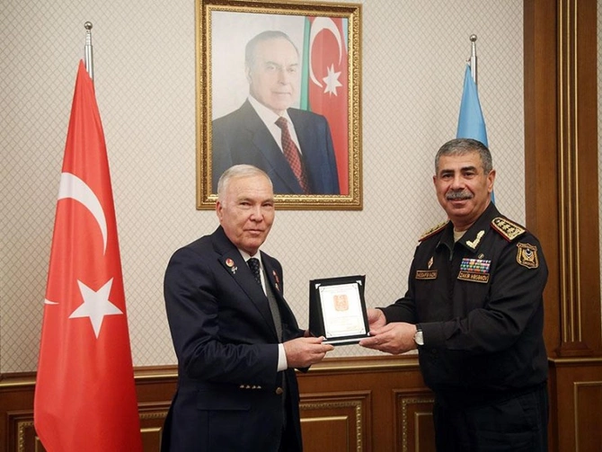 Zakir Həsənov Türkiyənin hərbiyönümlü QHT rəhbərləri ilə görüşdü — FOTOLAR