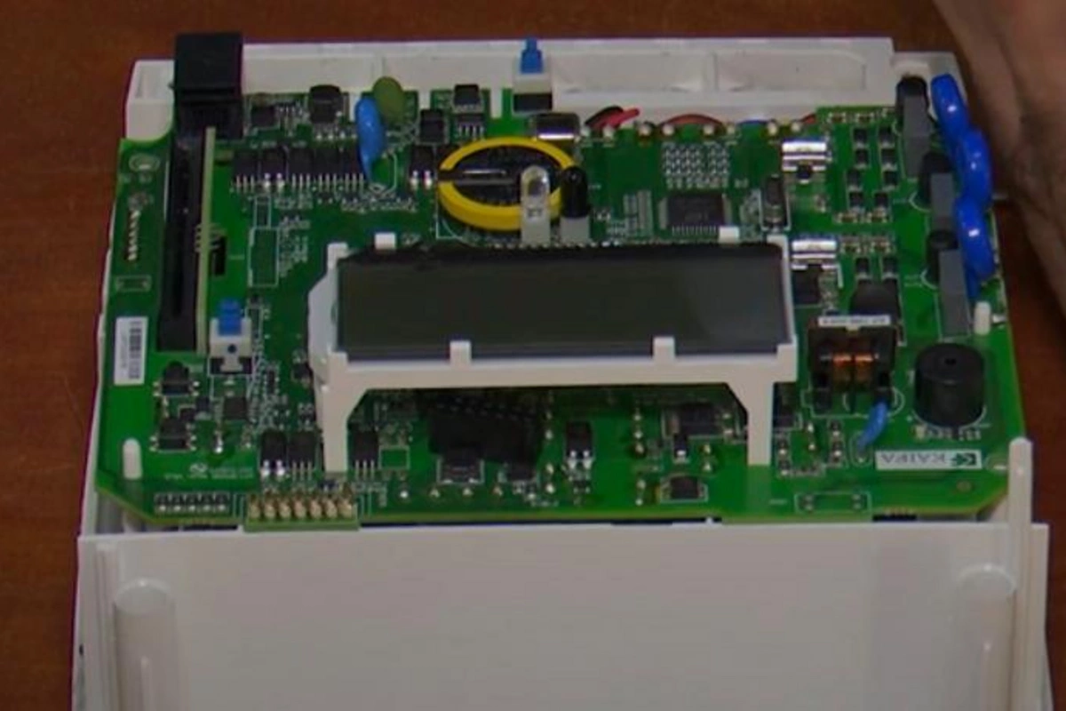 “Azərişıq” elektrik sayğacına müdaxilə faktı aşkarladı — VİDEO