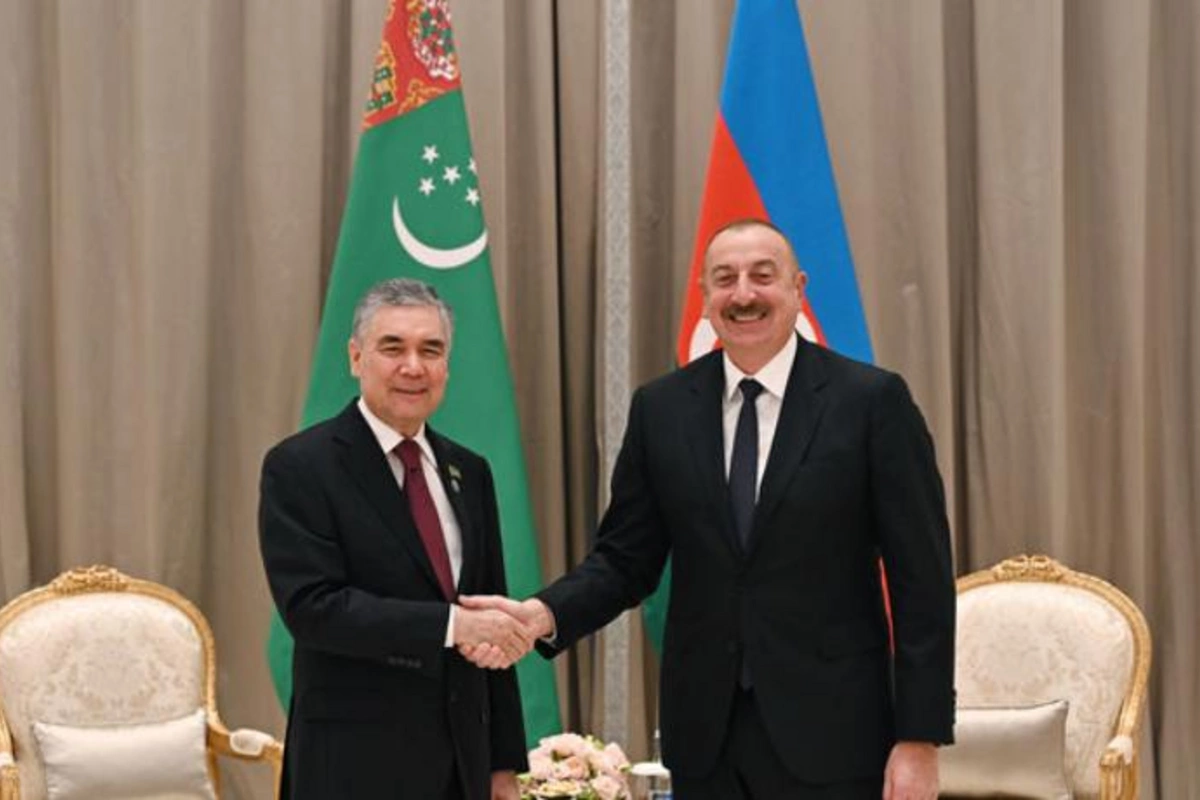 Qurbanqulu Berdiməhəmmədov İlham Əliyevi təbrik etdi