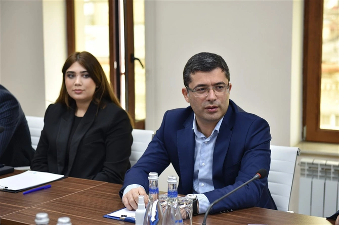 Əhməd İsmayılov MEDİA könüllüləri ilə görüşüb — FOTOLAR Əhməd İsmayılov MEDİA könüllüləri ilə görüşüb — FOTOLAR