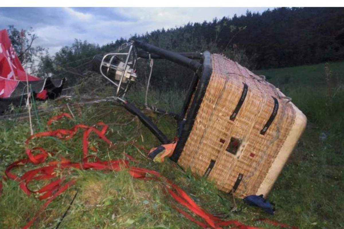 Avstriyada hava şarı yerə çırpılıb, xəsarət alanlar var