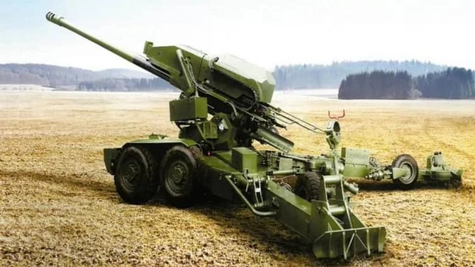 Ermənistan Hindistandan 155 mm çaplı haubitsalar alır — FOTOLAR Ermənistan Hindistandan 155 mm çaplı haubitsalar alır — FOTOLAR