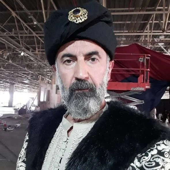 Taksimdəki terrorda məşhur aktyorun qızı və keçmiş arvadı da ölüb — FOTO
