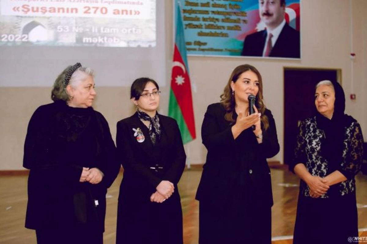 Şagirdlərə Şuşanın 270 anı filmi təqdim olundu — FOTOLAR