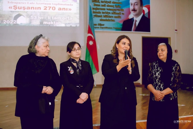 Şagirdlərə Şuşanın 270 anı filmi təqdim olundu — FOTOLAR