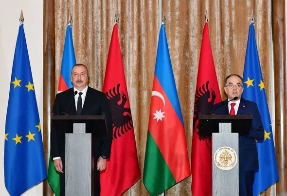 Azərbaycan və Albaniya prezidentləri mətbuata bəyanatlarla çıxış ediblər — FOTO Azərbaycan və Albaniya prezidentləri mətbuata bəyanatlarla çıxış ediblər — FOTO