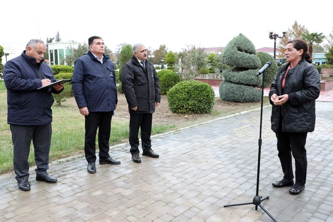 Saatlıda 3 kəndin sakinlərini Açıq mikrofona gətirən səbəb — FOTO Saatlıda 3 kəndin sakinlərini Açıq mikrofona gətirən səbəb — FOTO