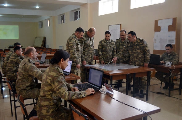 Azərbaycan Ordusunda nümunəvi tabor taktiki təlimi keçirilib — FOTO/VİDEO Azərbaycan Ordusunda nümunəvi tabor taktiki təlimi keçirilib — FOTO/VİDEO